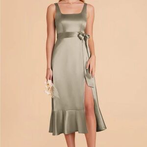 Eugenia Shiny Satin Convertible Midi Dress - Moss Green